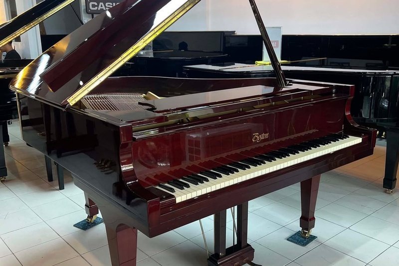Boston GP-163 PE Baby Grand Piano Designed by Steinway & Sons