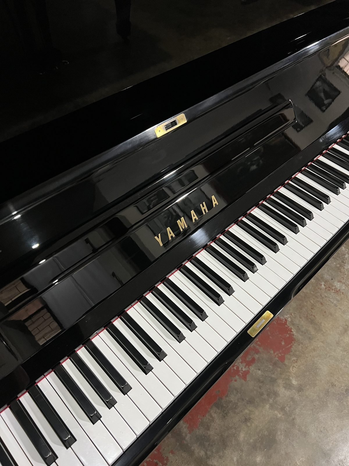 Yamaha UX Hand-Crafted X-Braced Upright Piano